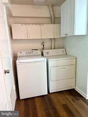 Interior, Utility Closets, Washer, Wood Texture Flooring