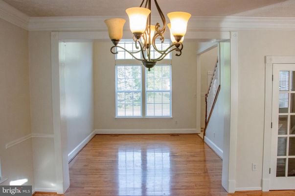 Chandelier, Empty room, Interior, Wood Texture Flooring