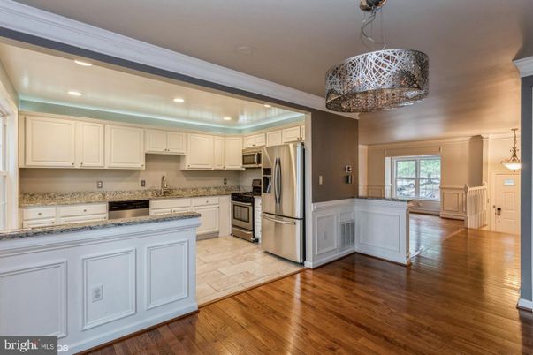 Chandelier, Interior, Kitchen, Recessed Lighting, Wood Texture Flooring