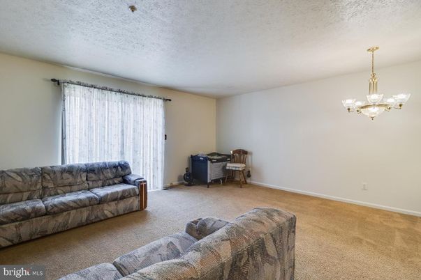 Chandelier, Interior, Living room