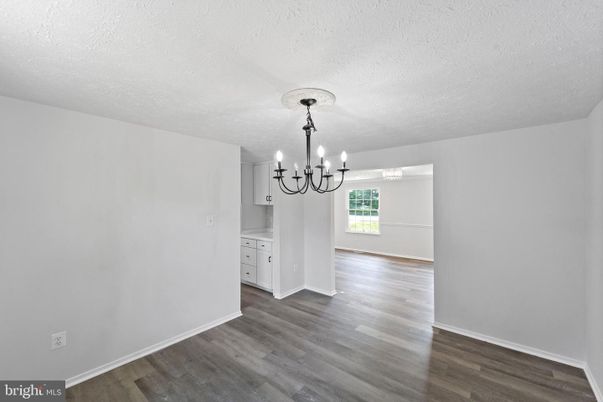 Chandelier, Empty room, Interior, Wood Texture Flooring
