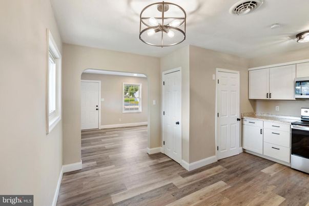Interior, Kitchen, Pendant Lights, Wood Texture Flooring