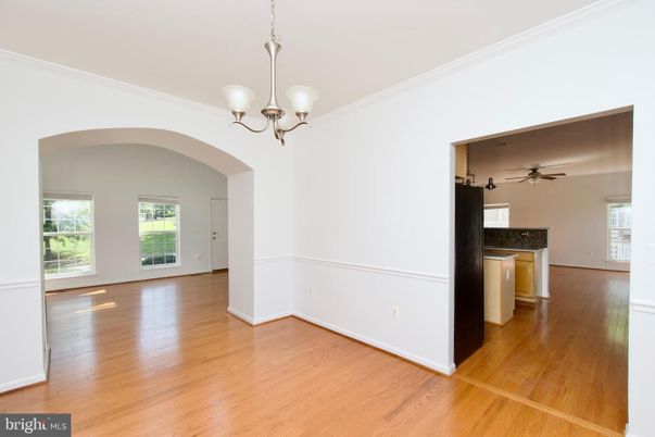 Chandelier, Empty room, Interior, Wood Texture Flooring