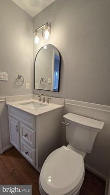Bathroom, Dual Sink Vanities, Interior, Wood Texture Flooring