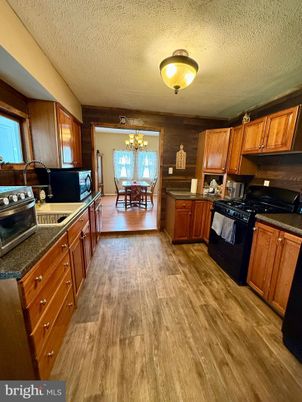 Chandelier, Dining room, Interior, Kitchen, Wood Texture Flooring