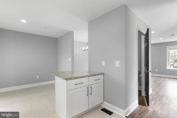 Interior, Pendant Lights, Recessed Lighting, Wood Texture Flooring