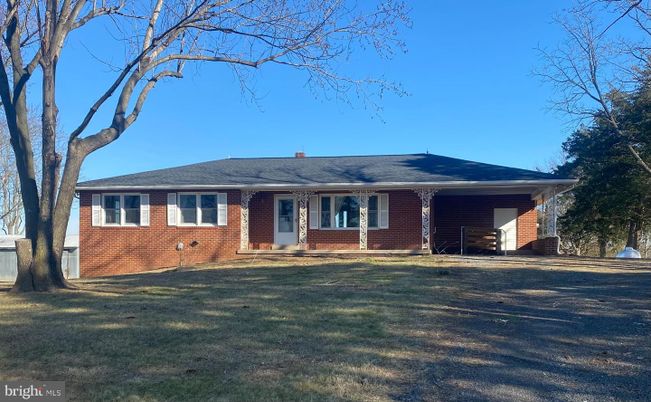 Attached, Exterior, Facade, Brick Facade, Cape Cod
