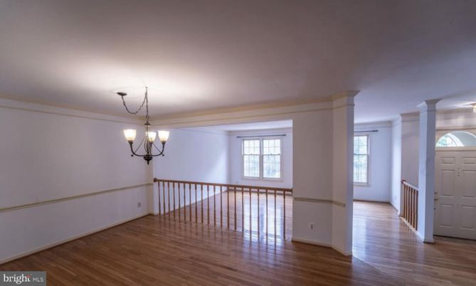 Chandelier, Empty room, Interior, Pendant Lights, Wood Texture Flooring