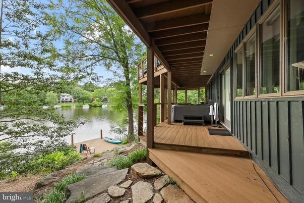 Exterior, Hot Tub, Water