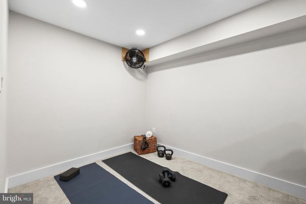 Fitness Equipment, Interior, Recessed Lighting