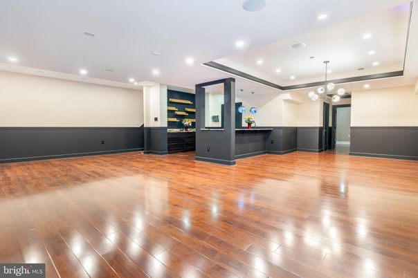 Interior, Pendant Lights, Recessed Lighting, Wood Texture Flooring