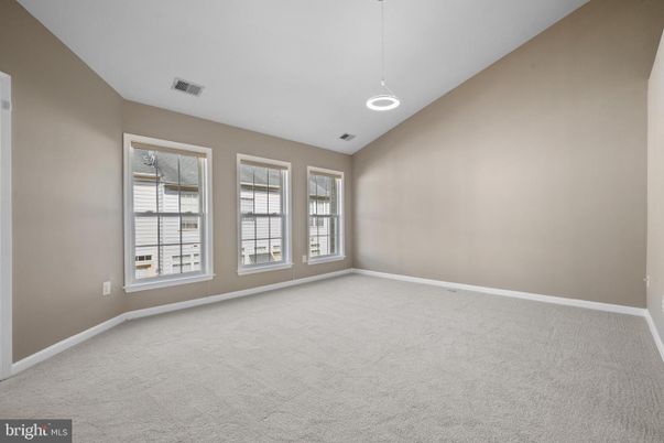 Empty room, Interior, Pendant Lights, Recessed Lighting