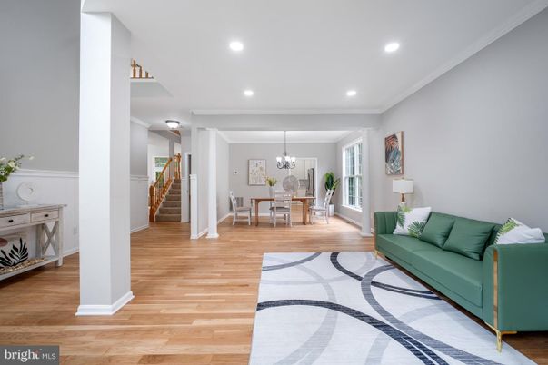 Chandelier, Dining room, Interior, Recessed Lighting, Wood Texture Flooring