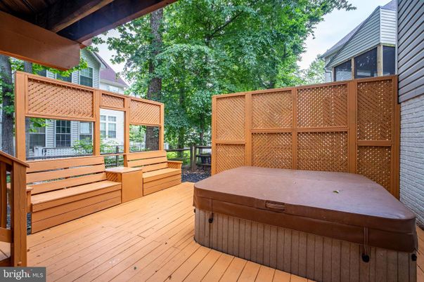 Exterior, Hot Tub