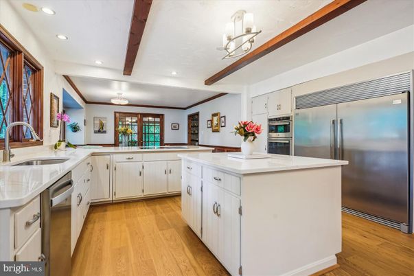 Interior, Kitchen, Recessed Lighting, Stainless Steel Appliances, Wooden Beams, Wood Texture Flooring