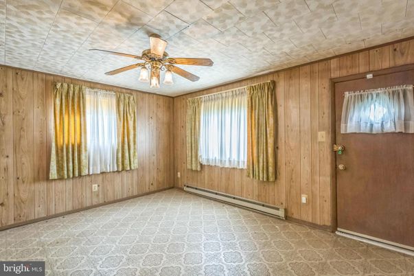 Empty room, Interior, Wooden Walls