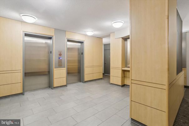 Elevator, Interior