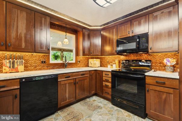 Interior, Kitchen, Pendant Lights