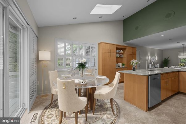 Dining room, Interior, Kitchen, Recessed Lighting