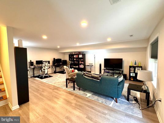 Home Office, Interior, Living room, Recessed Lighting, Wood Texture Flooring
