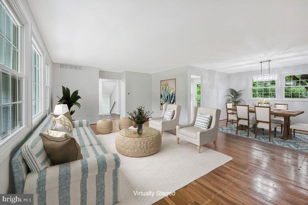 Chandelier, Dining room, Interior, Living room, Wood Texture Flooring