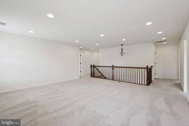 Empty room, Interior, Pendant Lights, Recessed Lighting