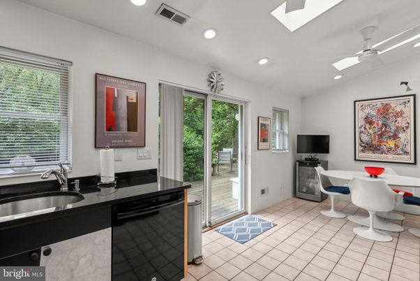 Dining room, Interior, Recessed Lighting