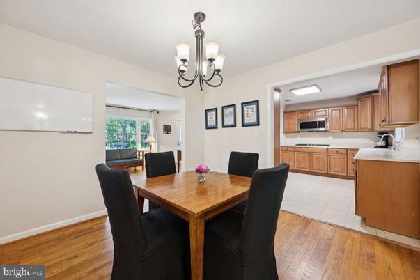 Chandelier, Dining room, Interior, Kitchen, Wood Texture Flooring