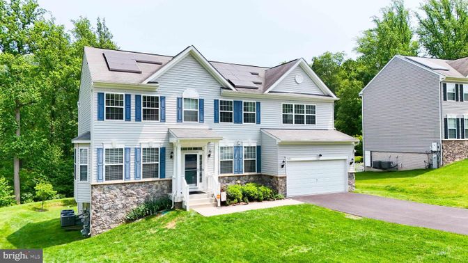 Attached, Exterior, Facade, Solar Panels, Farmhouse