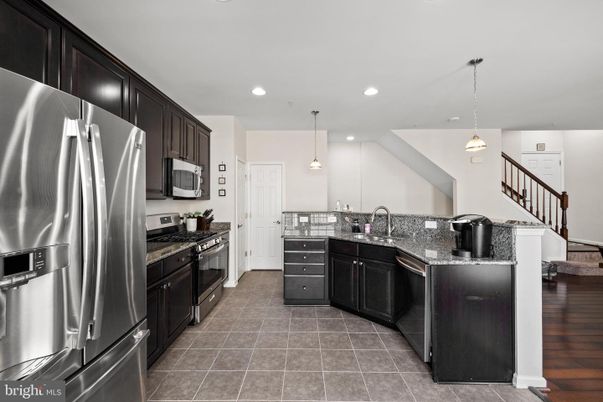 Interior, Kitchen, Pendant Lights, Recessed Lighting