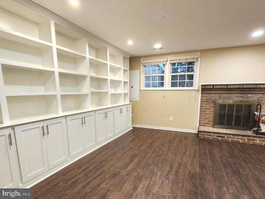 Fireplace, Interior, Recessed Lighting, Wood Texture Flooring
