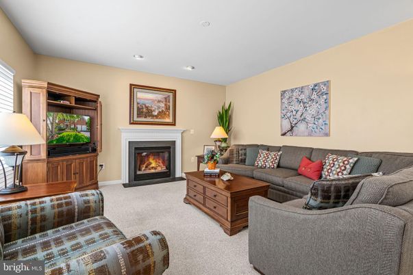 Fireplace, Interior, Living room, Recessed Lighting