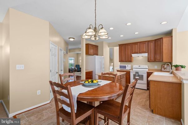 Chandelier, Dining room, Interior, Kitchen, Pendant Lights, Recessed Lighting