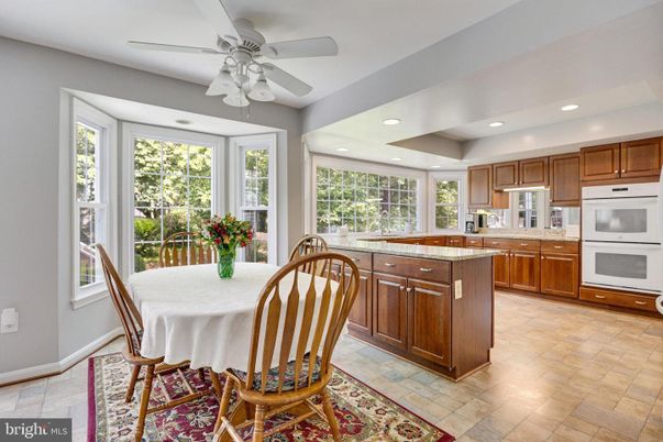 Dining room, Interior, Kitchen, Recessed Lighting, Tile Countertops