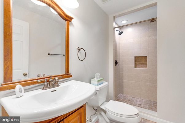 Bathroom, Interior, Recessed Lighting