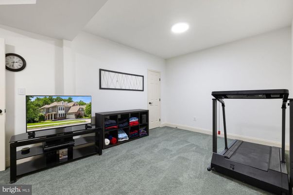 Fitness Equipment, Interior, Recessed Lighting