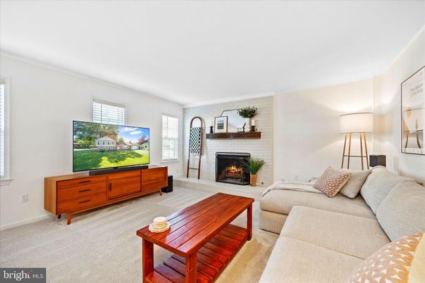 Fireplace, Interior, Living room