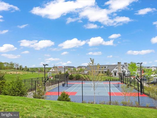Exterior, Tennis Courts