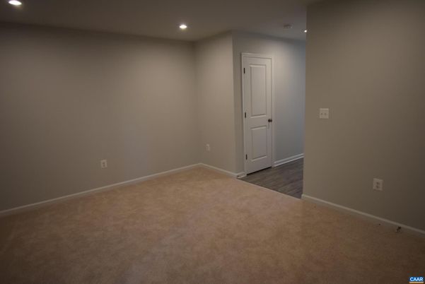 Empty room, Interior, Recessed Lighting