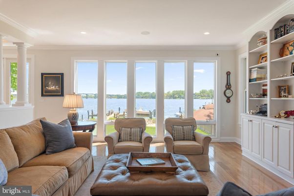 Interior, Living room, Recessed Lighting, Water, Wood Texture Flooring