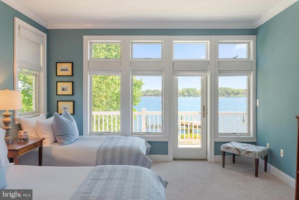 Bedroom, Interior, Water