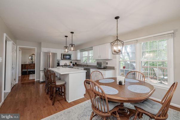 Chandelier, Dining room, Interior, Kitchen, Pendant Lights, Wood Texture Flooring