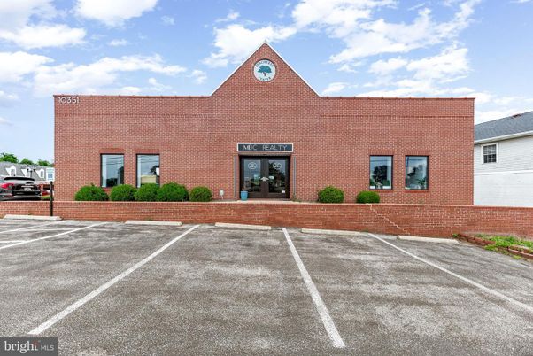 Exterior, Facade, Brick Facade, None