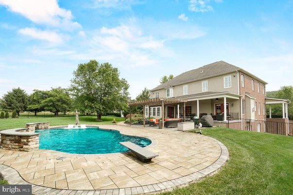 Backyard, Exterior, Pool