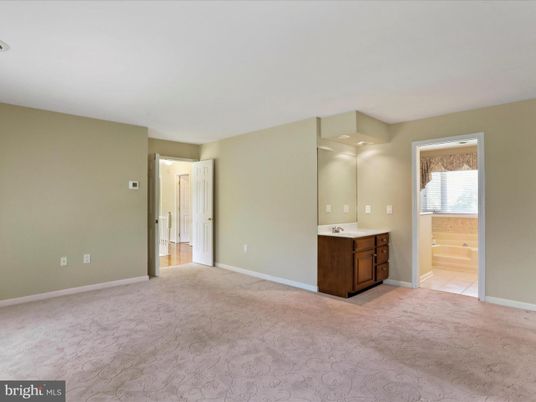 Bathroom, Empty room, Interior, Recessed Lighting