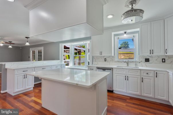 Interior, Kitchen, Marble Walls, Recessed Lighting, Wood Texture Flooring