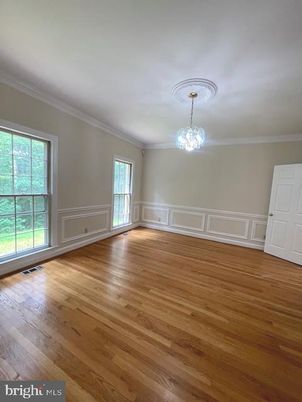 Chandelier, Empty room, Interior, Wood Texture Flooring