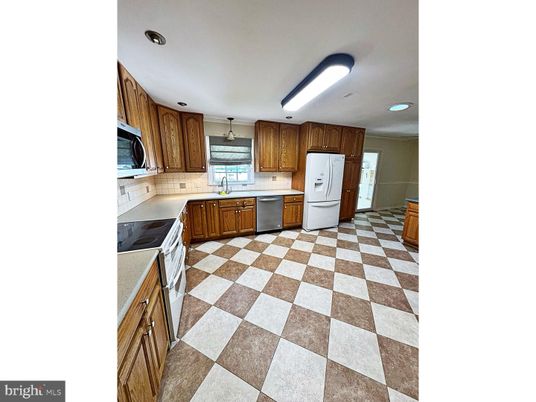 Interior, Kitchen, Recessed Lighting