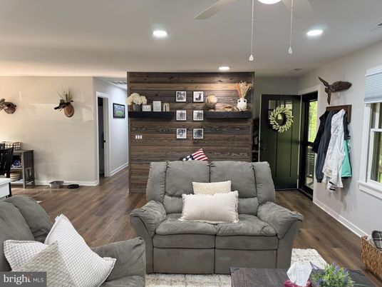 Interior, Living room, Recessed Lighting, Wood Texture Flooring, Wooden Walls
