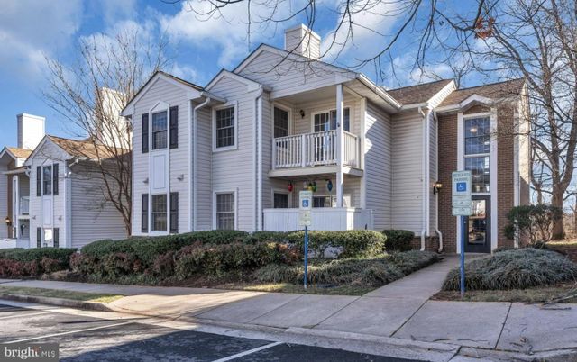 Exterior, Facade, Brick Facade, Rowhouse